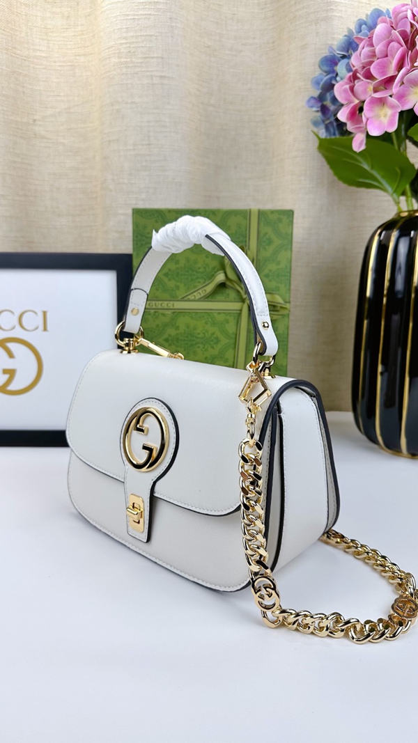 激安グッチバッグコピー側面デザイン